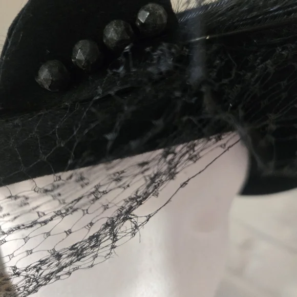 SOLD Vtg 50s Fascinator / Tilt Hat, Coralie, Party, Bead, Ostrich Feather, 7/S - Picture 10 of 11